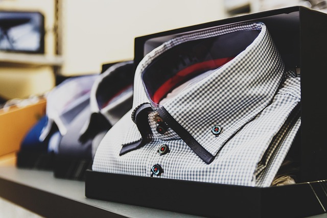 clothing retail display merchandising